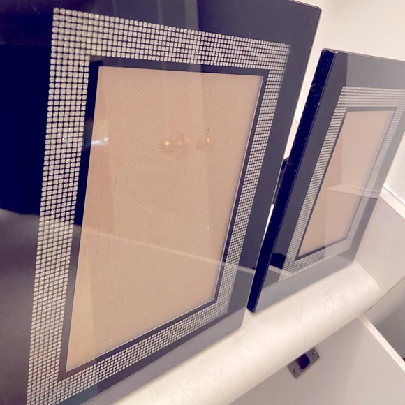 Set of 2 Crystal Accented Picture Frames - Picture 3 of 7